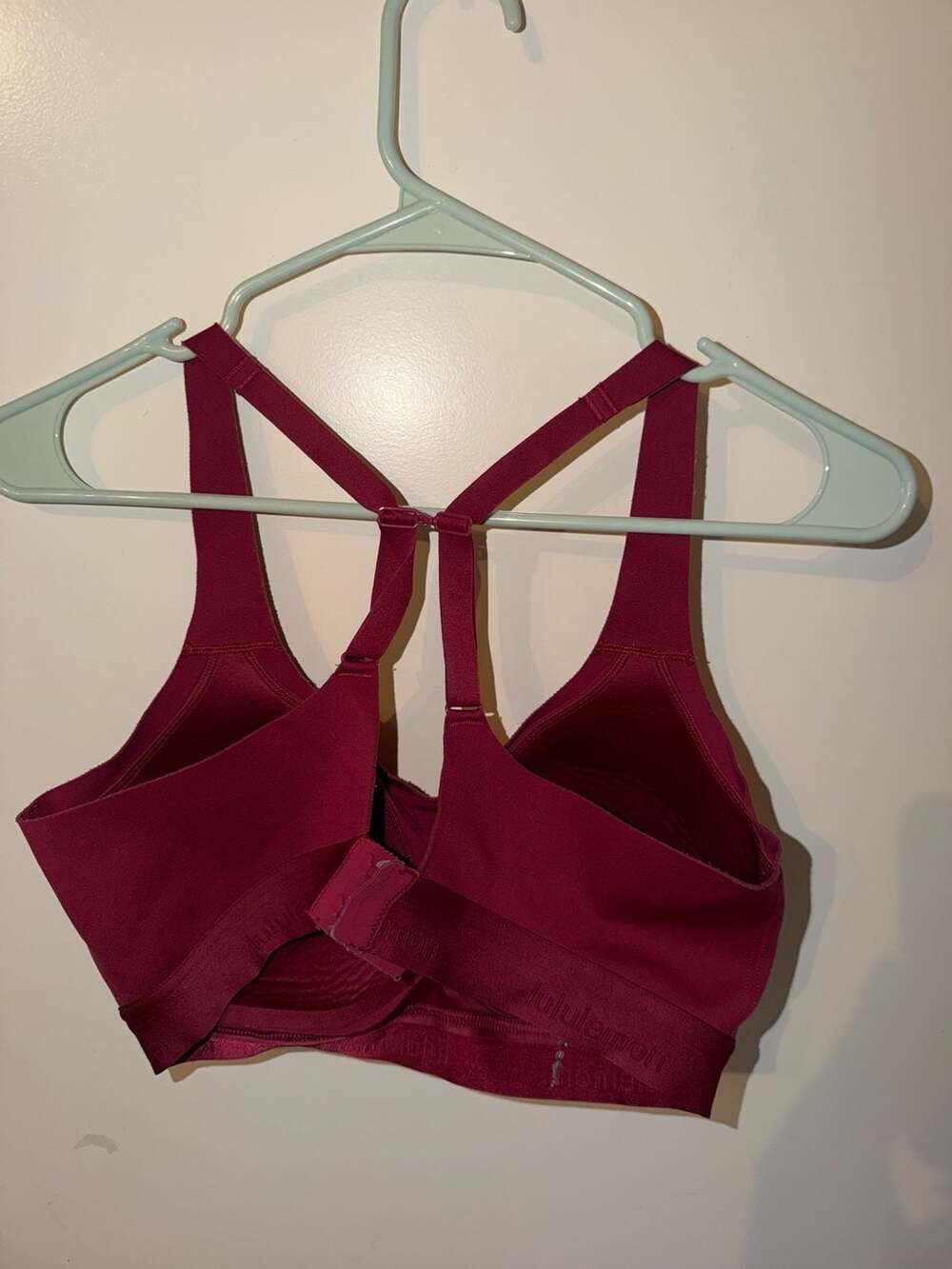 Lululemon Fine Form Sports Bra Burgundy Size 36D - Picture 2 of 4